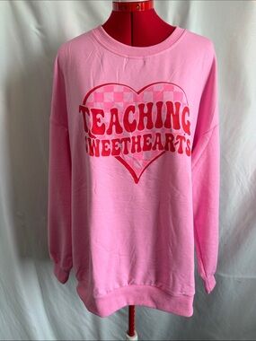 Pink Graphic Heart Crewneck Sweatshirt - Teaching Sweethearts